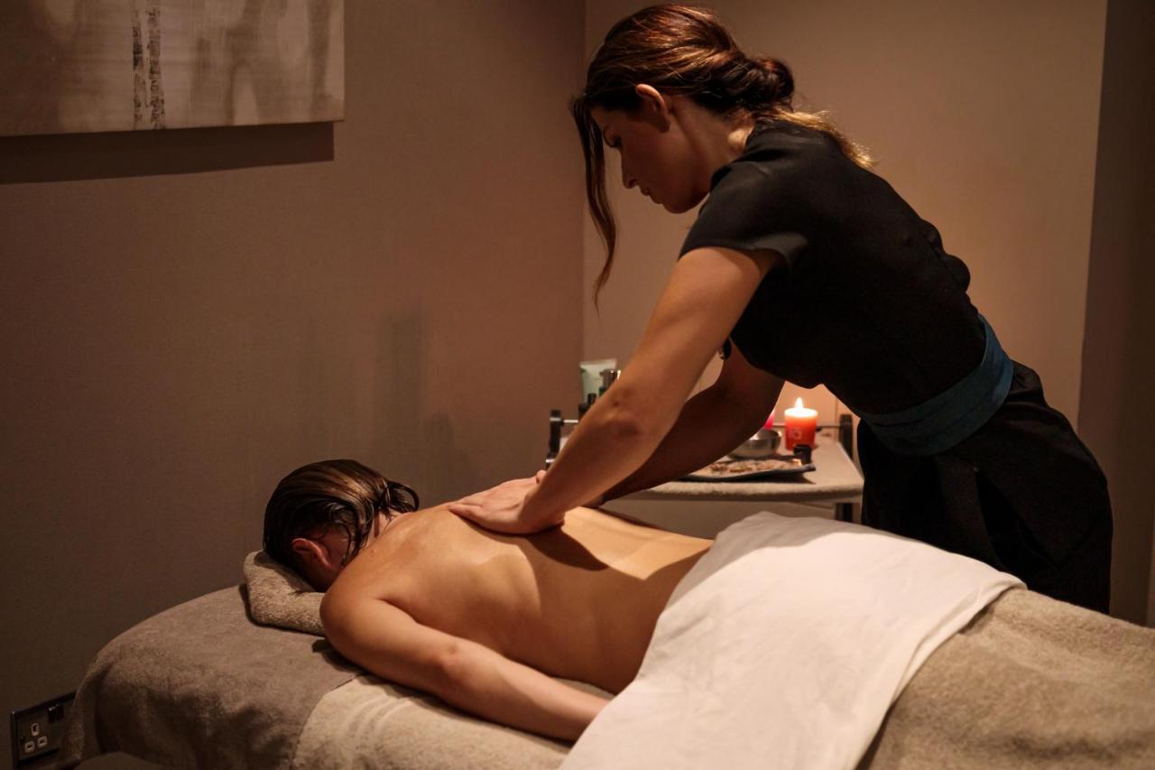 Rowhill Grange Hotel & Utopia Spa Dartford Buitenkant foto